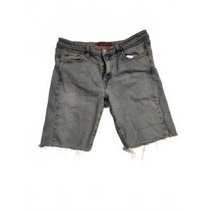 Levis 519 Low rise Cut off Short (originally jeans) 8 in inseam Great condition
